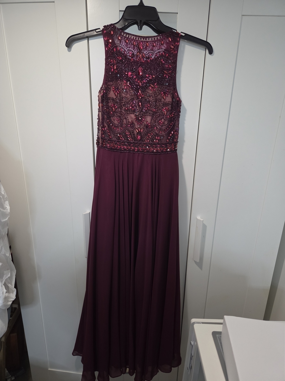 Dave & Johnny Embellished Beaded Dress - Picture 2 of 11